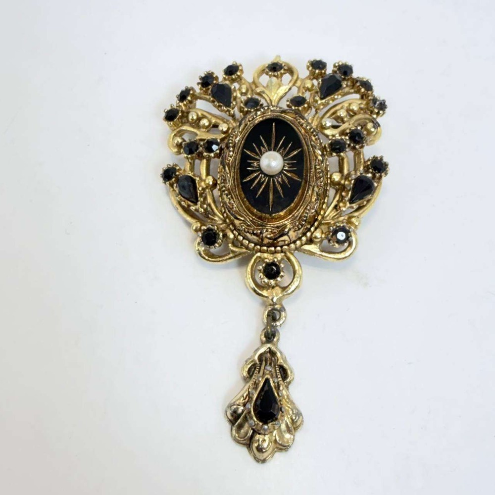 Sphinx Vintage Victorian Revival Brooch Gold Tone Black Rhinestone Pearl A831